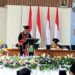 Ketum IKASSI Dikukuhkan sebagai Guru Besar IAIN Ambon