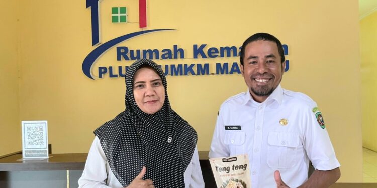 IKASSI Ambon Fasilitasi Ratusan Kemasan Modern untuk UMKM, Meriahkan Pelantikan Raja Siri Sori Islam